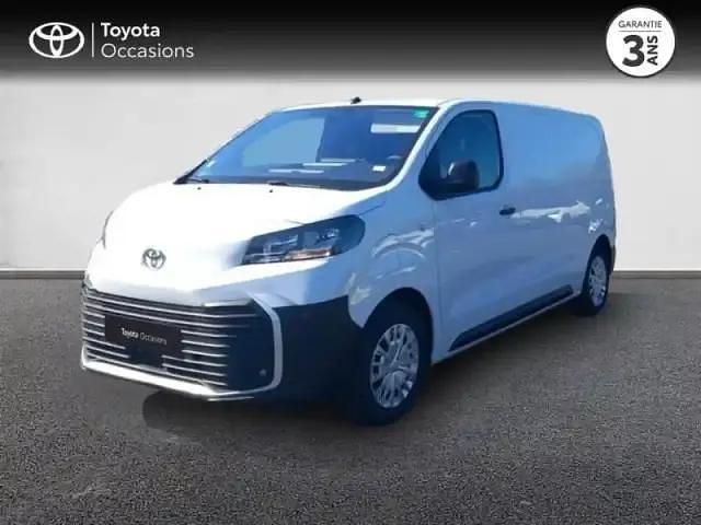Blanc Utilisé 2024 Toyota Proace Van | 27 990 € (Super prix) - Image 1/4