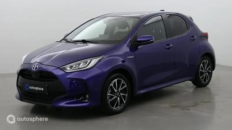 Bleu kyanite (m) Utilisé 2020 Toyota Yaris Hybrid Design Berline | 18 299 € (Prix juste) - Image 1/4