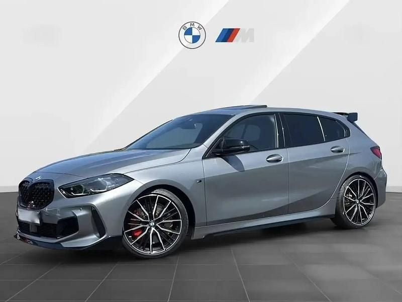 Gris Occasion 2023 BMW M135 M Sport Citadine | 38 390 € (Prix juste) - Image 1/4