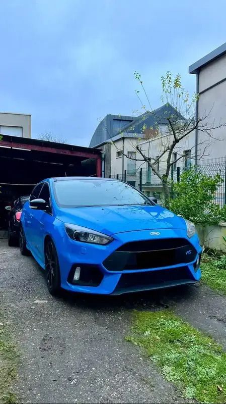 Bleu Occasion 2017 Ford Focus Performance Edition Berline | 38 900 € - Image 1/4