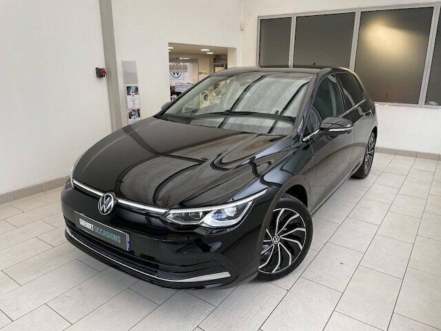 Noir Utilisé 2024 VW Golf VIII Life Berline | 31 900 € (Prix cher) - Image 1/4