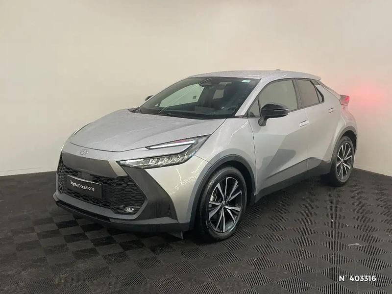 Gris Occasion 2024 Toyota C-HR Design SUV | 32 990 € (Prix cher) - Image 1/4