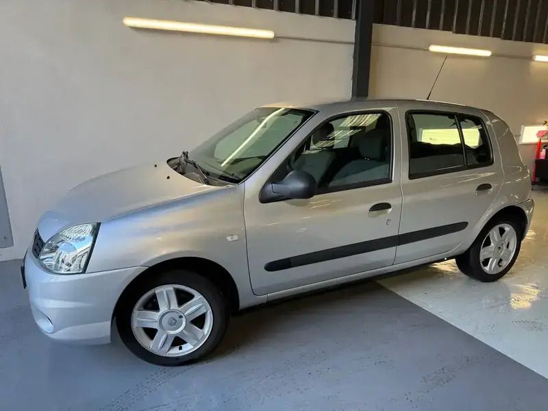 Argent Utilisé 2009 Renault Clio II Authentique Berline | 4 290 € (Prix juste) - Image 1/4