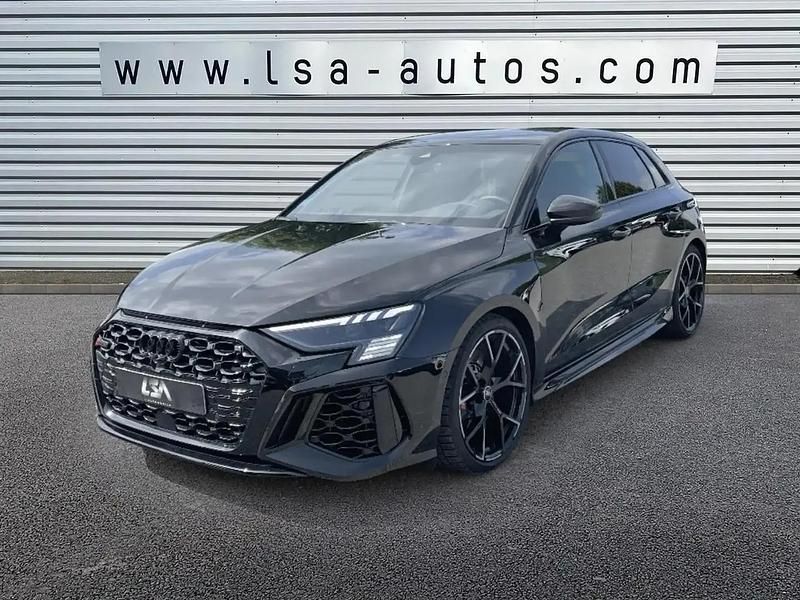 Noir Utilisé 2024 Audi RS3 Sport Citadine | 59 980 € - Image 1/4