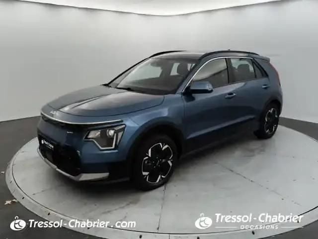 Mineral blue Utilisé 2023 Kia e-Niro 2 SUV | 25 166 € (Prix juste) - Image 1/4