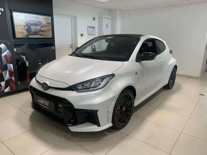Blanc Nouvelle 2025 Toyota Yaris Citadine | 51 179 € - Image 1/4