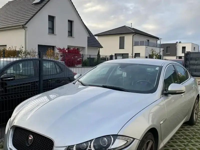 Utilisé 2015 Jaguar XF Sportbrake S Break | 13 900 € - Image 1/4