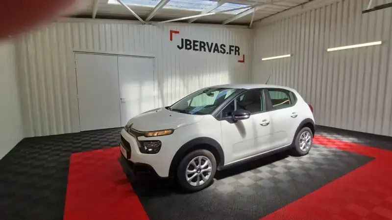 Blanc Utilisé 2022 Citroën C3 Feel Citadine | 8 590 € - Image 1/4