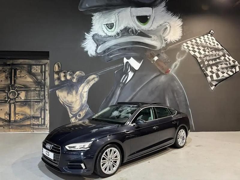 Bleu Occasion 2018 Audi A5 Design Berline | 27 490 € (Prix assez cher) - Image 1/4