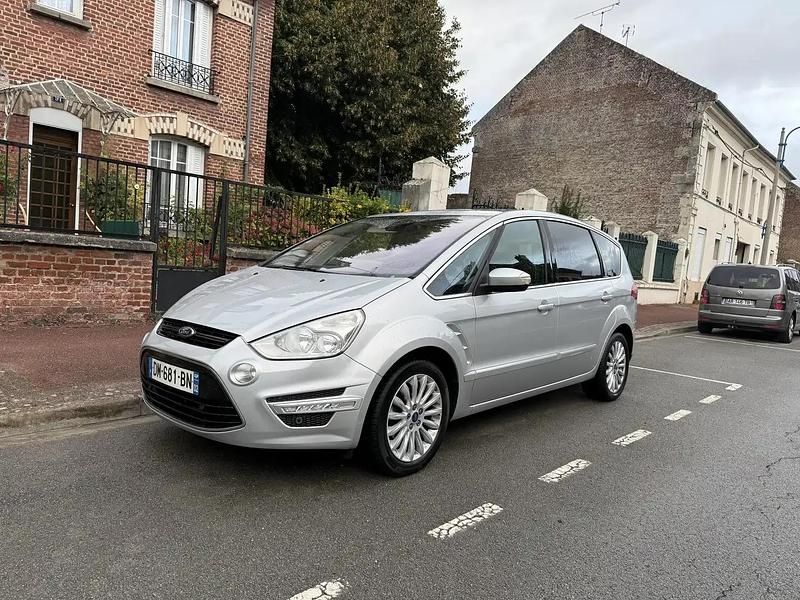 Utilisé 2014 Ford S-MAX Titanium Monospace | 5 900 € - Image 1/4
