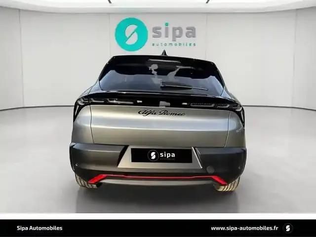 Nouvelle Alfa Romeo Junior 114 kW (156 ch) 2025 Gris arese avec toit noir SUV