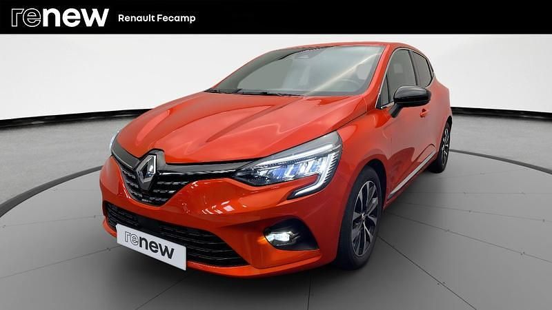Orange Utilisé 2023 Renault Clio V Techno Citadine | 18 990 € (Prix cher) - Image 1/4