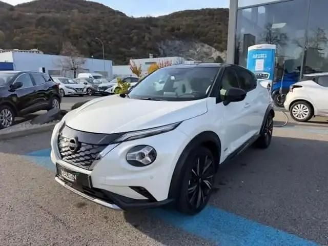 Blanc lunaire+toit noir métallisé Occasion 2023 Nissan Juke SUV | 21 490 € (Prix juste) - Image 1/4