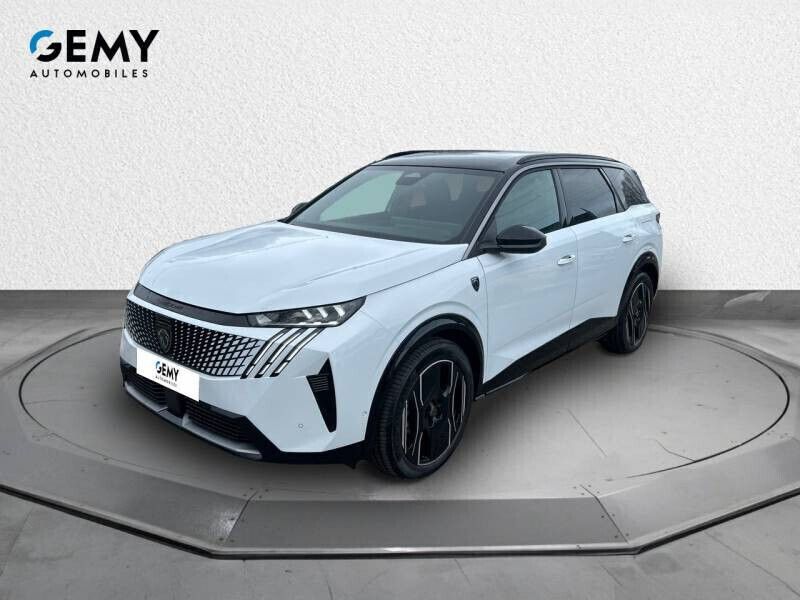 Blanc Utilisé 2025 Peugeot 5008 GTi Monospace | 43 990 € - Image 1/4