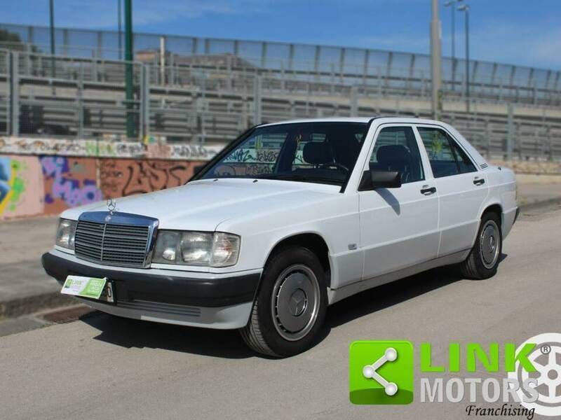 Blanc Utilisé 1989 Mercedes 190 Berline | 3 900 € - Image 1/4