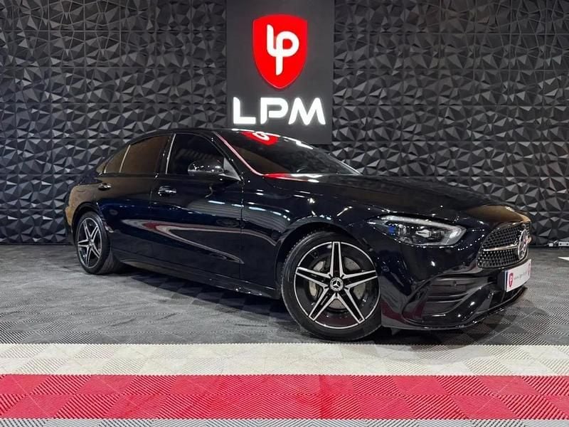 Noir Utilisé 2022 Mercedes C220 AMG line Berline | 41 490 € (Prix assez cher) - Image 1/4