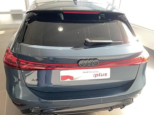 Nouvelle Audi A6 e-tron S-Line 269 kW (367 ch) 2025 Bleu plasma métallisé Break