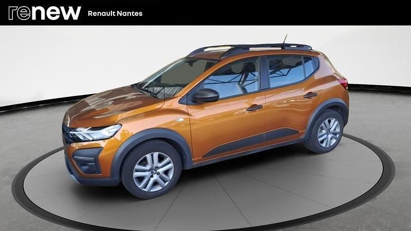 Orange Utilisé 2021 Dacia Sandero Essentiel Citadine | 12 490 € (Prix juste) - Image 1/4