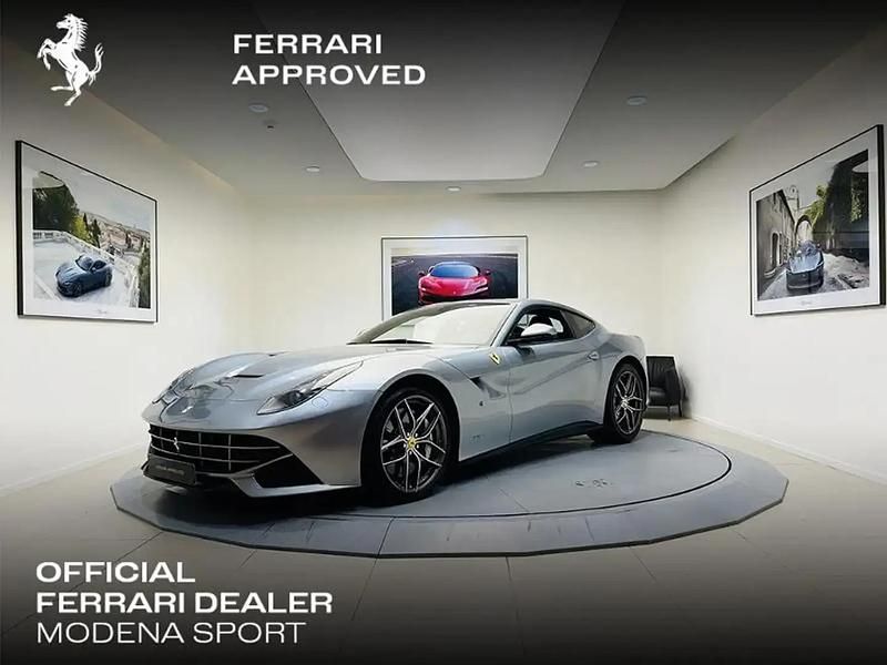 Gris Utilisé 2015 Ferrari F12 Coupé | 264 900 € - Image 1/4