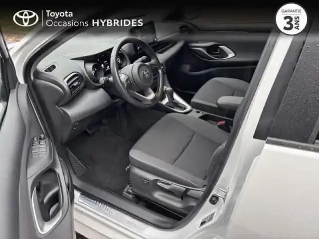 Occasion Toyota Yaris Hybrid Design 116 ch (85 kW) 2022 Blanc Berline