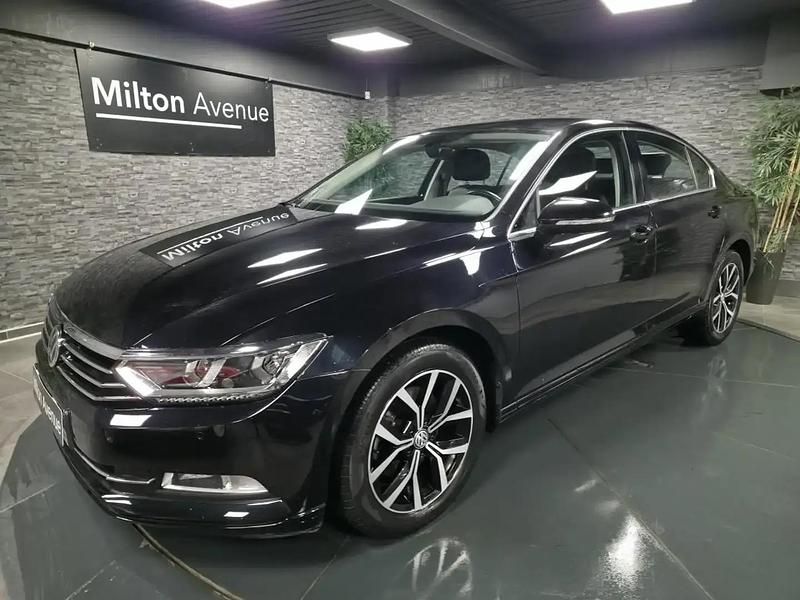 Noir Occasion 2018 VW Passat Berline | 20 990 € (Prix juste) - Image 1/4