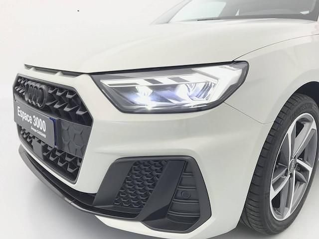 Occasion Audi A1 Sportback S-Line 116 ch (85 kW) 2025 Argent rosée métallisé Citadine