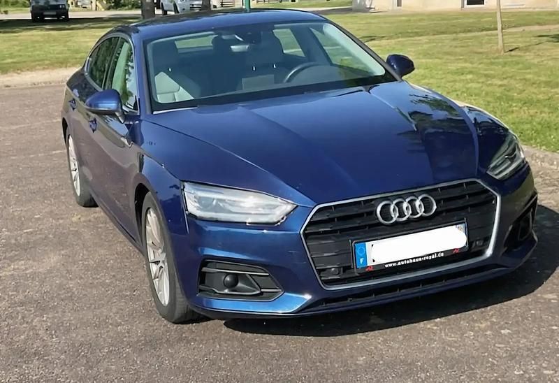 Bleu Utilisé 2017 Audi A5 Coupé | 23 000 € - Image 1/4