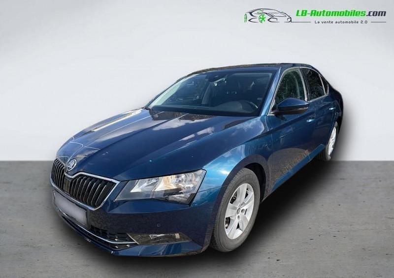 Utilisé 2018 Skoda Superb Berline | 23 600 € (Prix juste) - Image 1/4