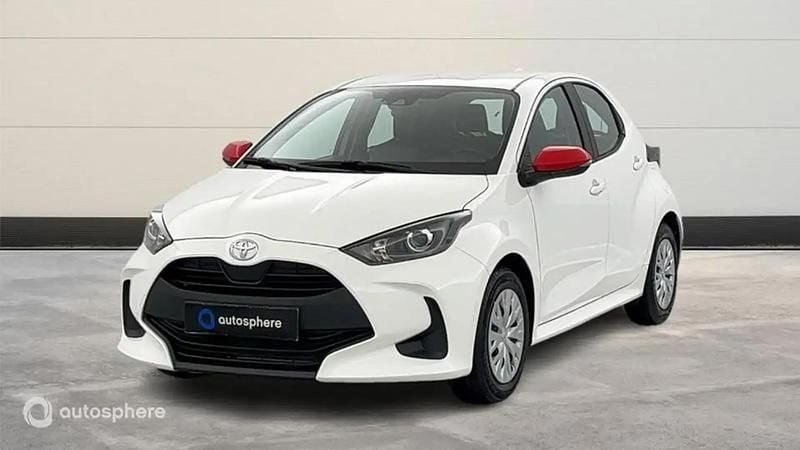 Blanc Utilisé 2023 Toyota Yaris Berline | 16 799 € (Prix assez cher) - Image 1/4