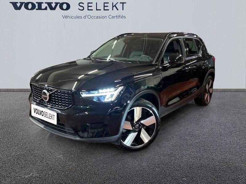 Noir Utilisé 2022 Volvo XC40 SUV | 33 900 € (Prix juste) - Image 1/3