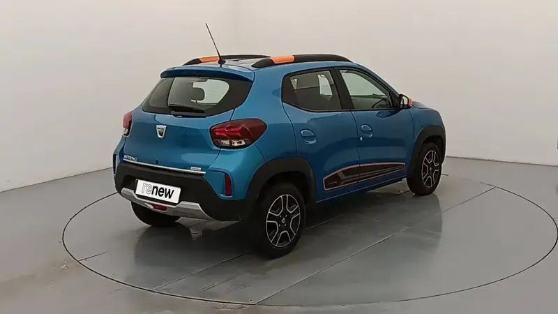 Image 2/4