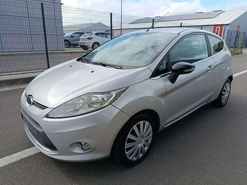 Gris Utilisé 2009 Ford Fiesta Ghia Citadine | 3 400 € (Super prix) - Image 1/4