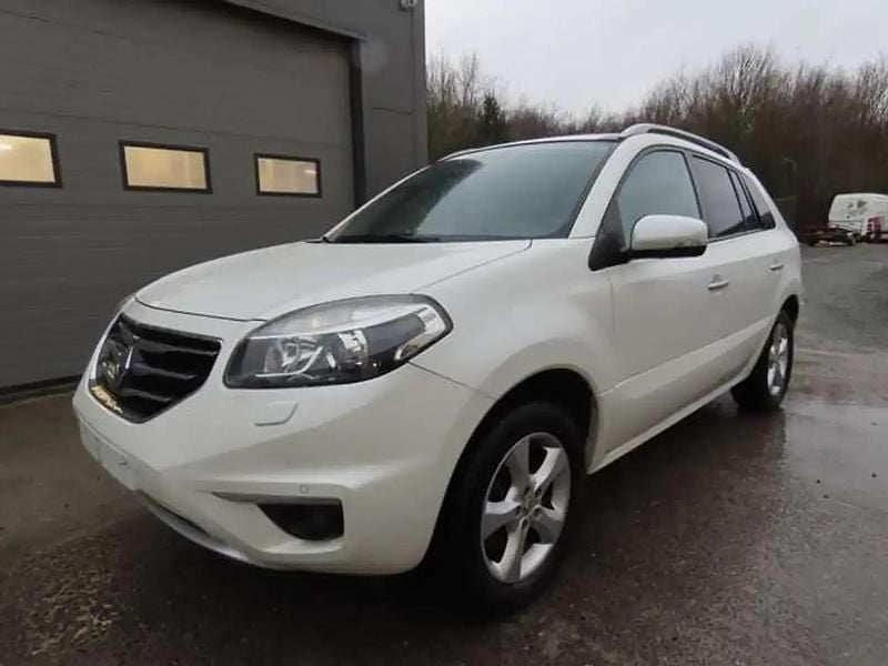 Blanc Occasion 2012 Renault Koleos Bose Edition SUV | 5 900 € (Prix juste) - Image 1/4