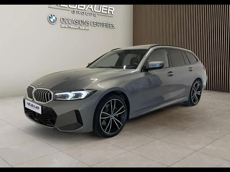 Gris Utilisé 2024 BMW 330 M Sport Break | 52 990 € (Prix cher) - Image 1/4