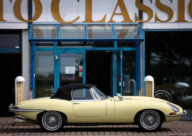 Occasion Jaguar E-Type 269 ch (197 kW) 1967 Jaune Cabriolet