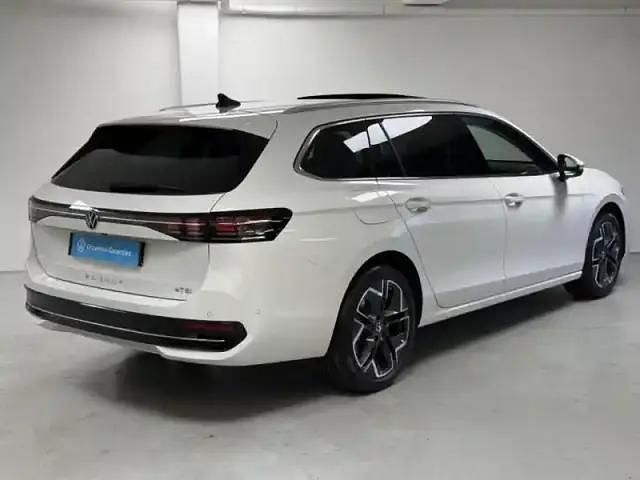 Occasion VW Passat Elegance 2024 Blanc oryx nacrée Break