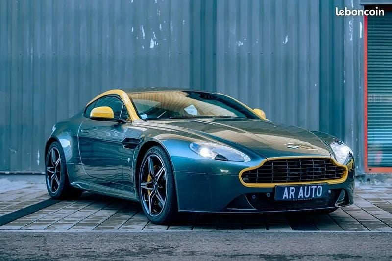 Vert Occasion 2017 Aston Martin V8 Coupé | 99 990 € - Image 1/4