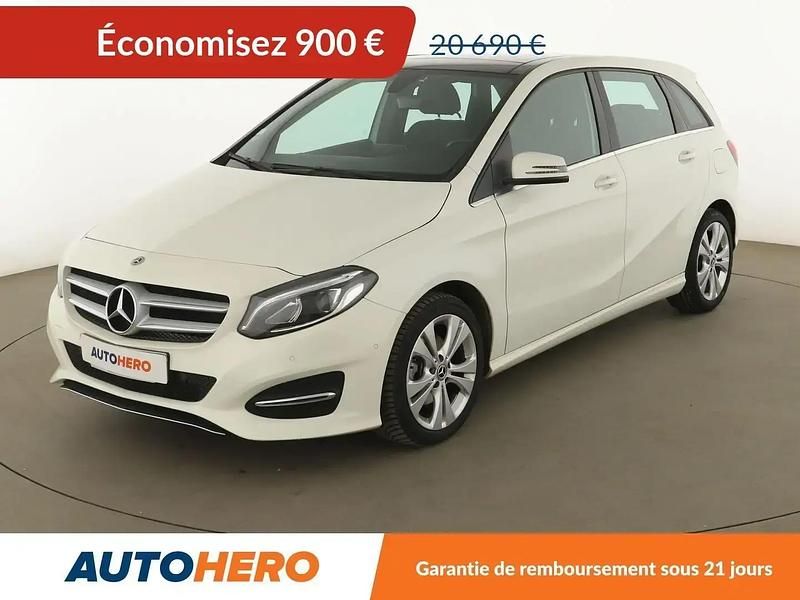 Blanc Utilisé 2017 Mercedes B220 Monospace | 19 790 € - Image 1/2