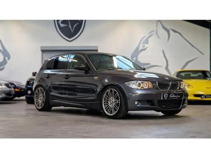 Gris Occasion 2009 BMW 130 Citadine | 21 990 € - Image 1/4
