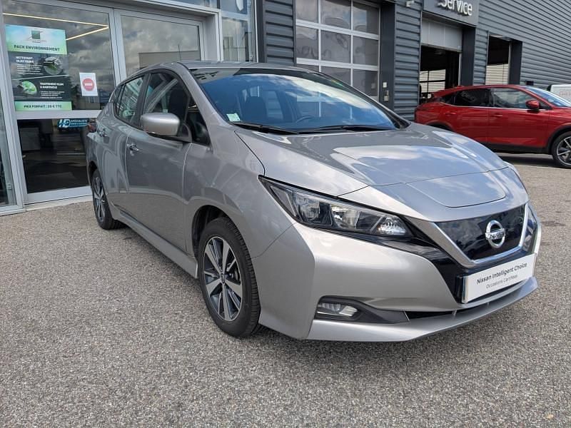 Gris Utilisé 2022 Nissan Leaf Acenta Citadine | 14 430 € (Prix juste) - Image 1/4