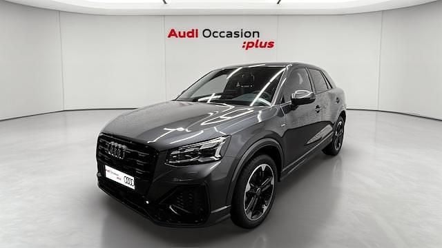 Gris daytona nacré Occasion 2025 Audi Q2 S-Line SUV | 36 586 € (Prix assez cher) - Image 1/4