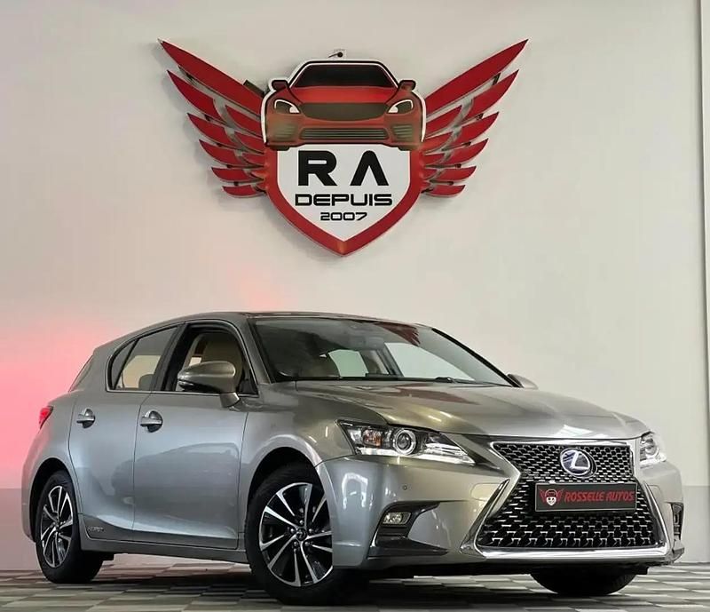 Gris Utilisé 2019 Lexus CT200h Berline | 17 999 € (Bon prix) - Image 1/4