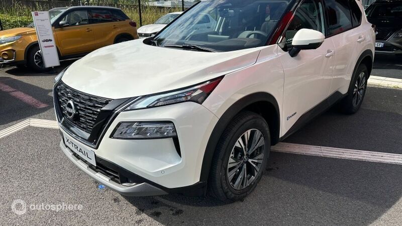 Blanc lunaire métallisé Utilisé 2024 Nissan X-Trail N-Connecta SUV | 41 490 € - Image 1/4