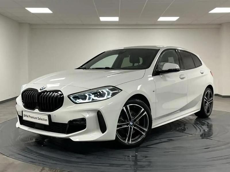 Blanc Utilisé 2023 BMW 118 M Sport Citadine | 32 950 € (Prix juste) - Image 1/4