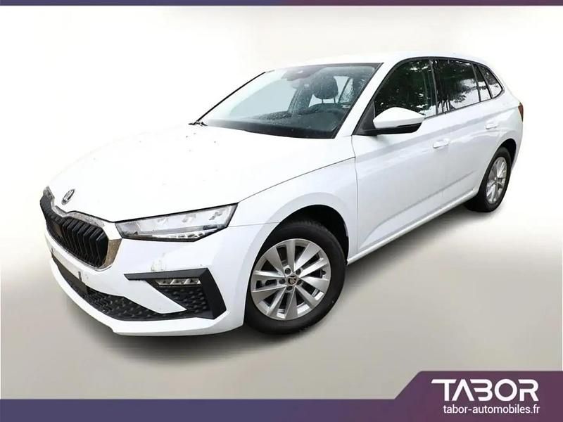 Blanc Nouvelle 2025 Skoda Scala Citadine | 24 492 € (Prix juste) - Image 1/4