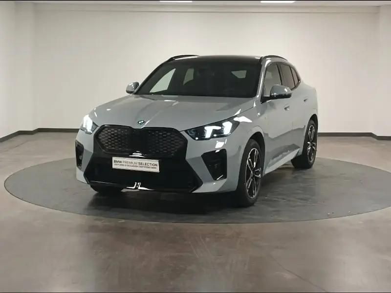 Gris Utilisé 2024 BMW iX2 M Sport SUV | 59 900 € - Image 1/4