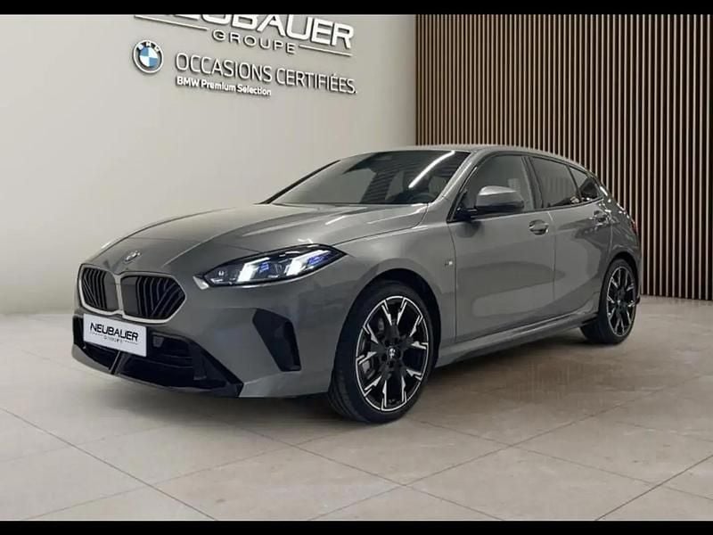 Gris Occasion 2025 BMW 120 M Sport Citadine | 39 990 € (Prix juste) - Image 1/4