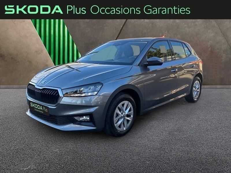 Gris graphite métallisé (color concept) Occasion 2024 Skoda Fabia Selection Berline | 18 790 € (Bon prix) - Image 1/4