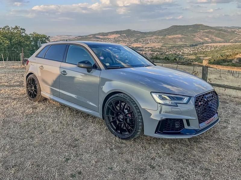 Gris Utilisé 2019 Audi RS3 Sportback Sport Citadine | 40 990 € (Super prix) - Image 1/4