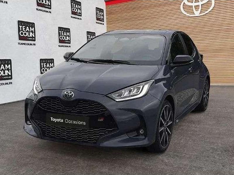 Utilisé 2025 Toyota Yaris Hybrid Sport Berline | 27 990 € (Prix cher) - Image 1/1